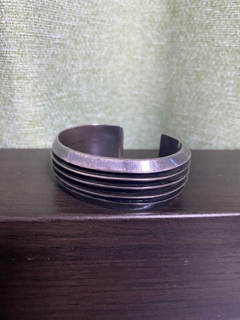 専用Tom Hawk スターリングシルバーブレスレットバングルトムホーク4ライン