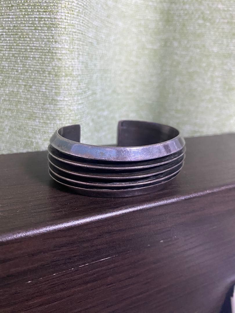 専用Tom Hawk スターリングシルバーブレスレットバングルトムホーク4ライン