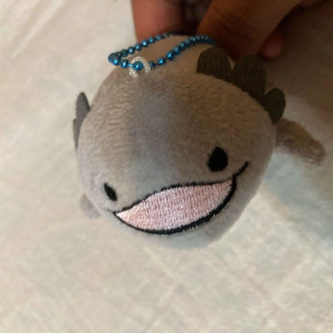 ぬいぐるみ　ウーパールーパー　グレー　キーホルダー