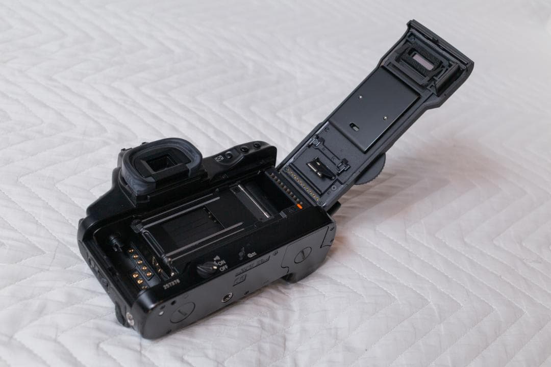 Canon EOS-1V（フィルムカメラボディ）