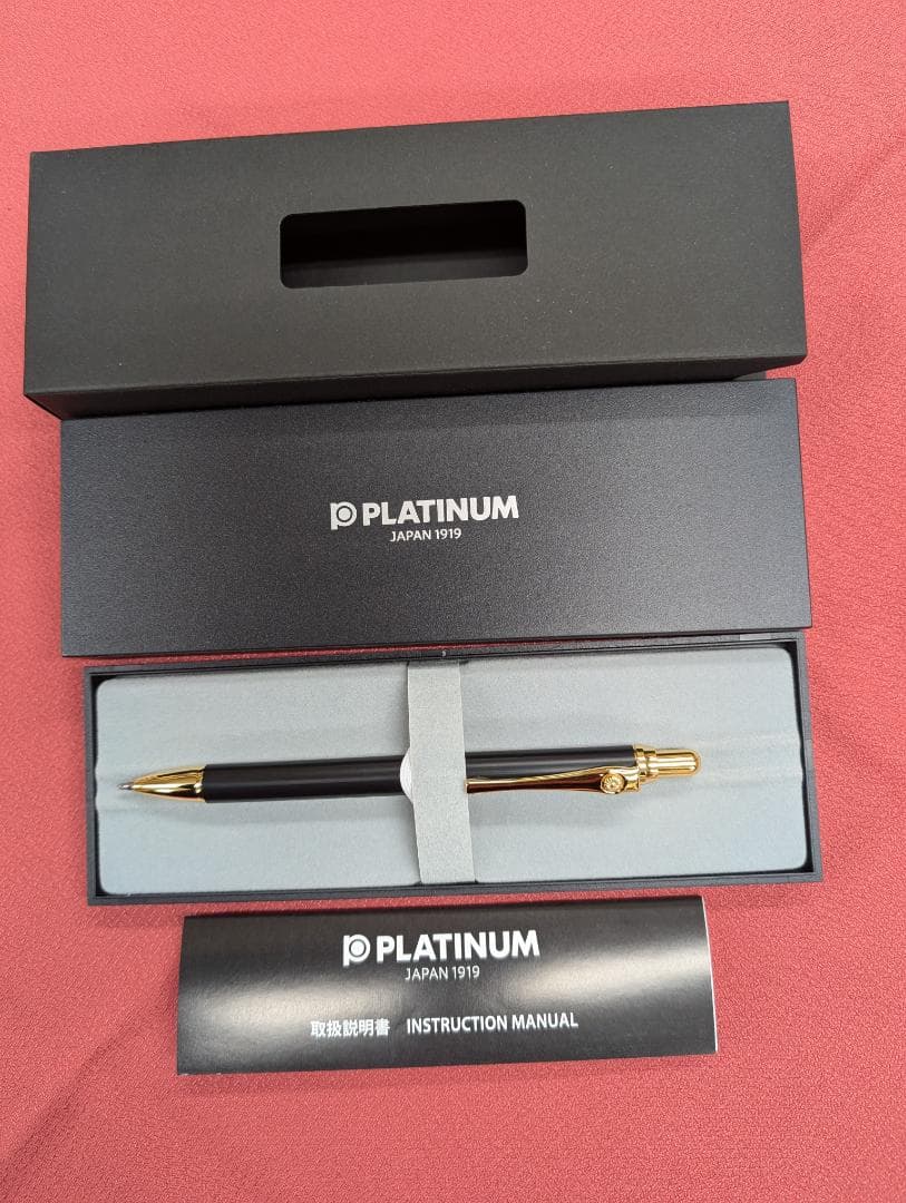 PLATINUM　100本　菊の御紋エンブレム　ノック式ボールペン　黒