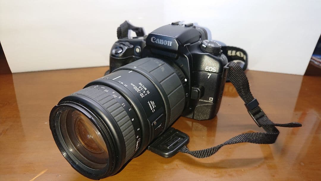 【値下げ】Canon EOS7 フィルム一眼レフカメラ 標準/望遠ズームレンズ付