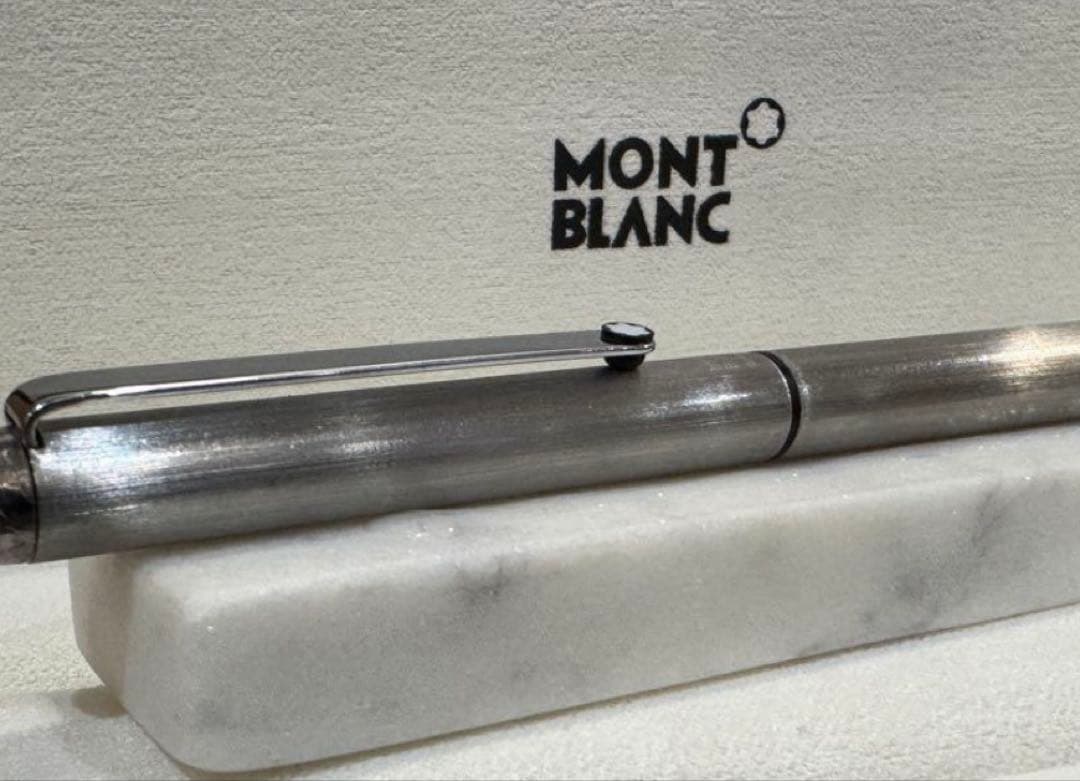 【極美品】モンブラン 2色ボールペン シルバー（リフィルセット）
