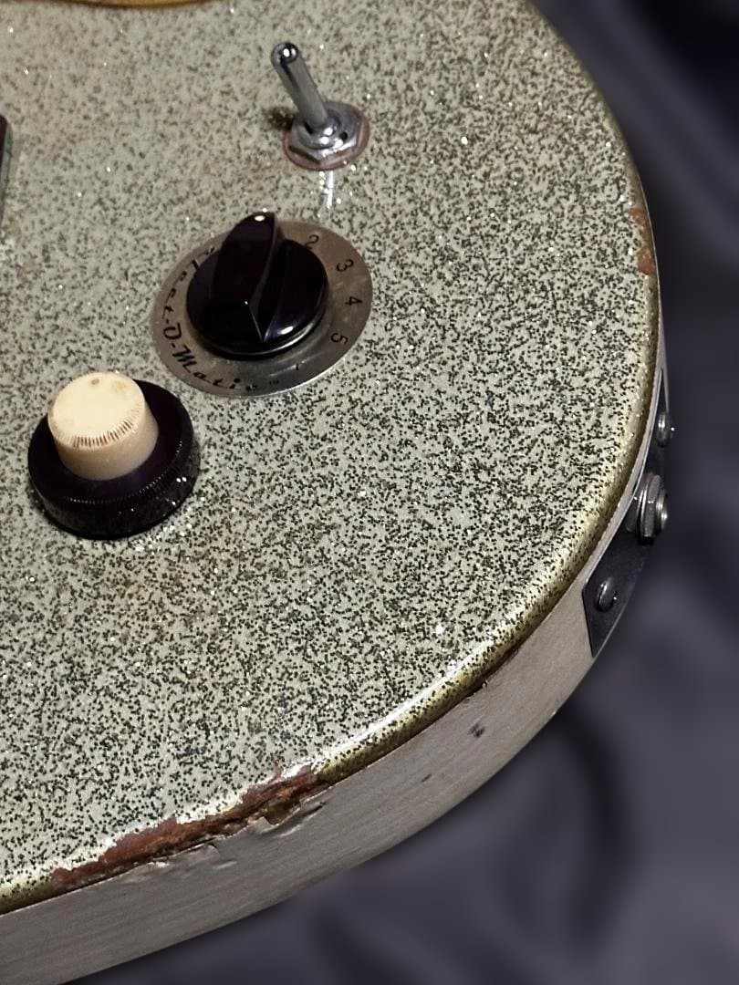 【値下げ】ダンエレクトロ 56-U3 シルバースパークル 中古 ビザールギター