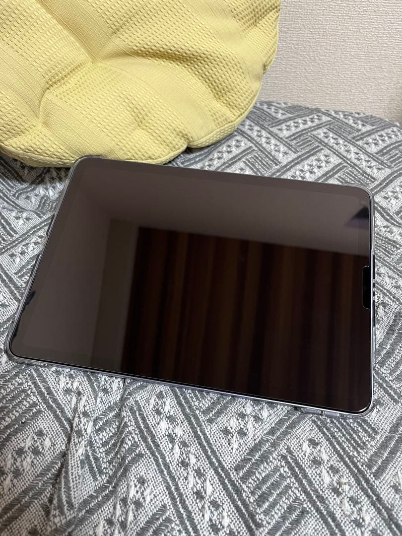美品　Apple iPad Air 第五世代 Wi-Fi 256GB パープル