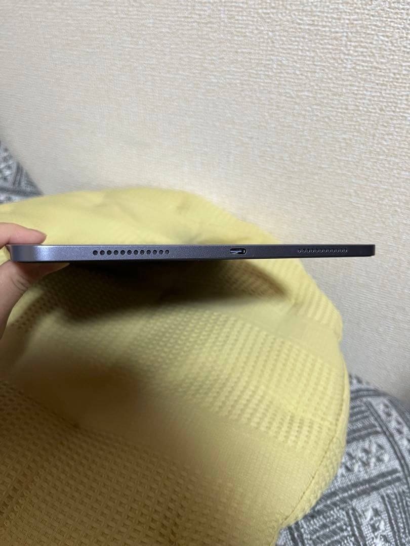 美品　Apple iPad Air 第五世代 Wi-Fi 256GB パープル