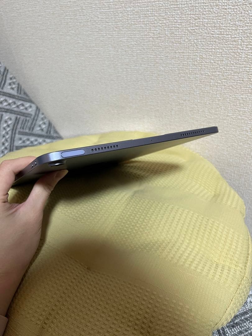 美品　Apple iPad Air 第五世代 Wi-Fi 256GB パープル