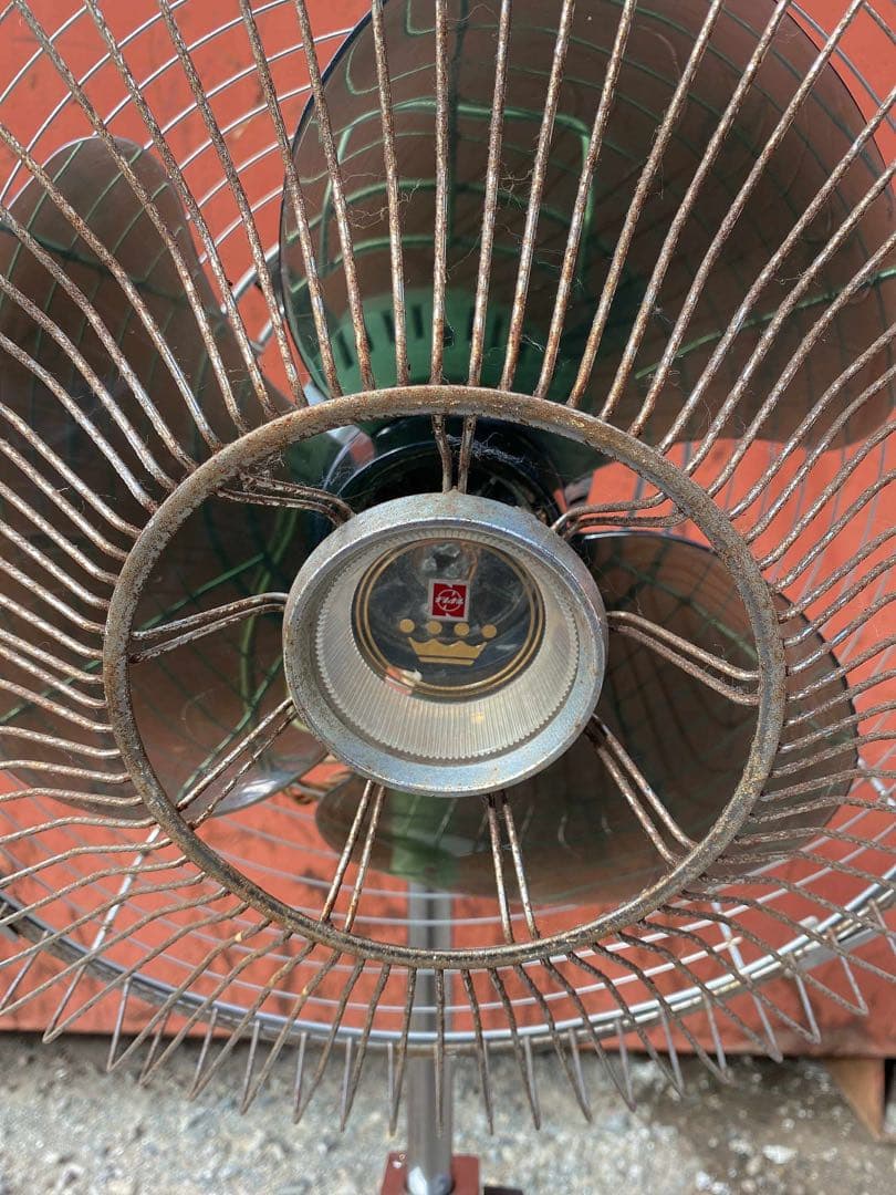 ち*う様 レトロ スタンド扇風機 シルバー