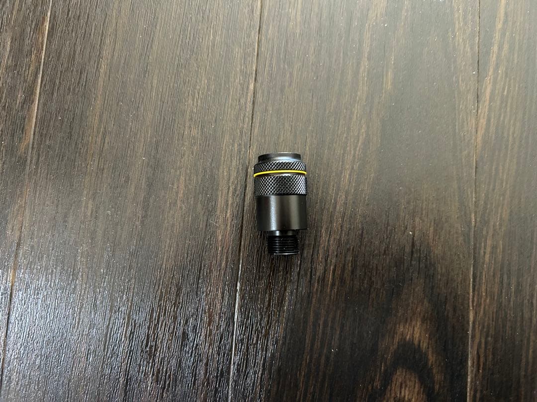 東京マルイP-90+ 電動ガン リポバッテリ、チェッカ、トレーサー、充電器付き