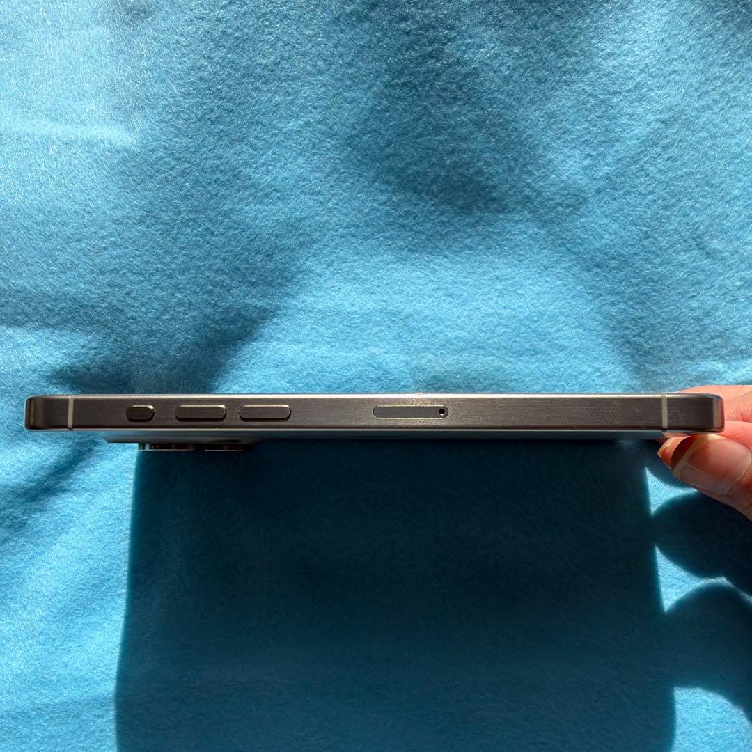 Apple iPhone 15 Pro MaX 256GB本体