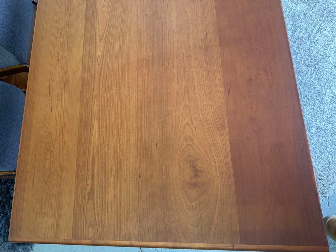 ACTUS Blooming ダイニングテーブル　チェリー