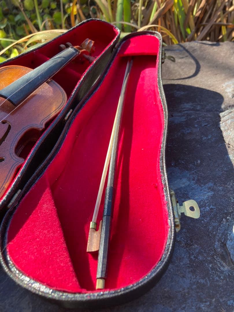 レア　ボストン美術館　木製バイオリンのオブジェ　弓付き