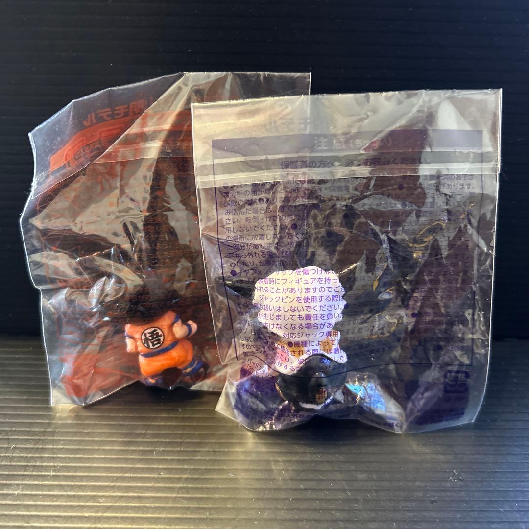 劇場版・鳥山明モデル超進化ストラップ悟空verフリーザverセット