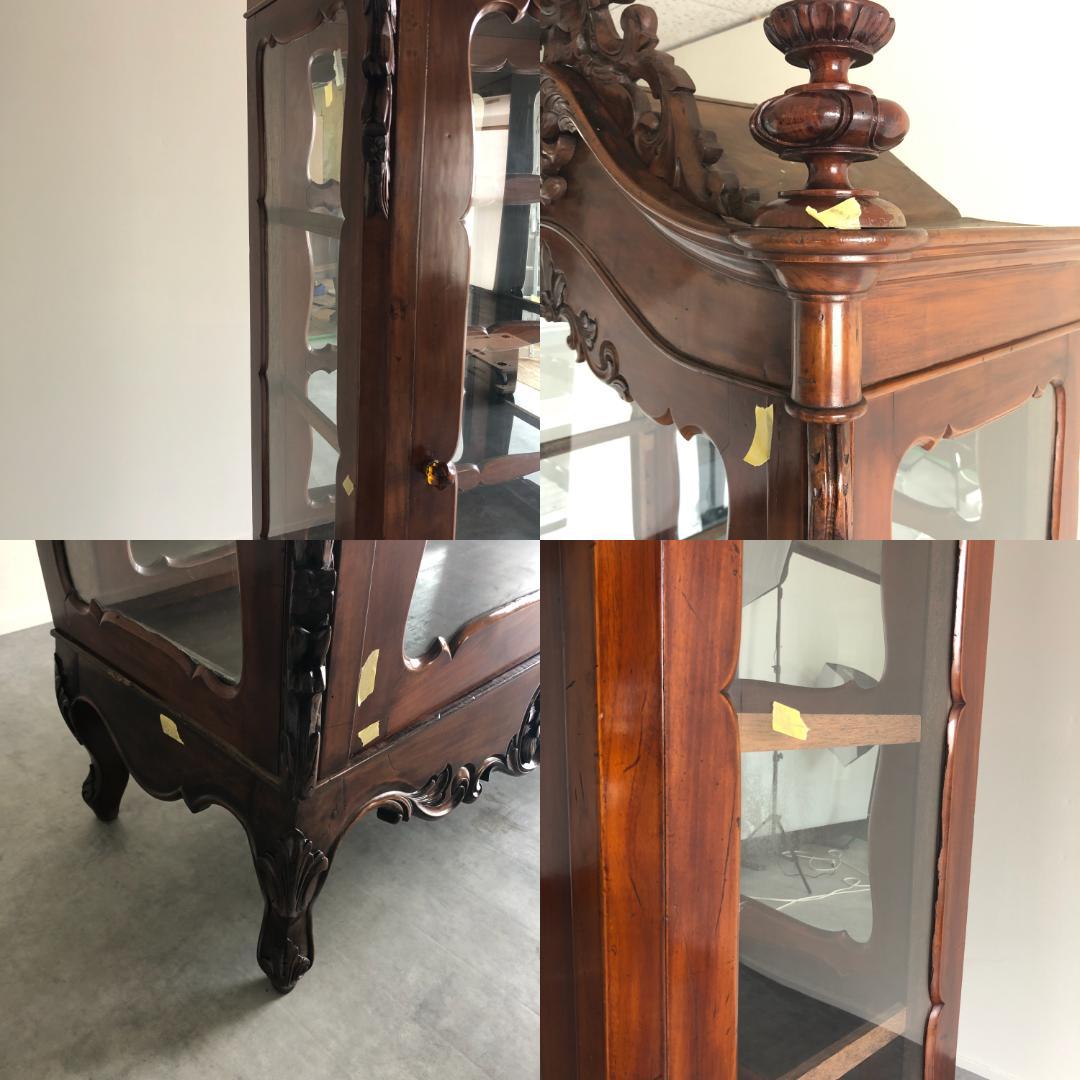 ロココスタイル 猫脚＆カルトゥーシュ彫刻のワードローブ