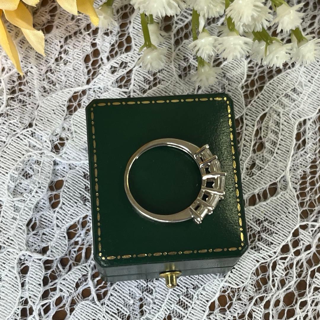 【早い者勝ち】英国 ヴィンテージ 9金 ホワイトゴールド プリンセス リング