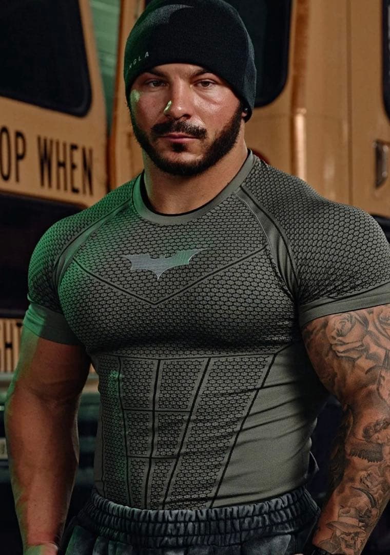 イ*ム様  × Batman compression Mサイズ