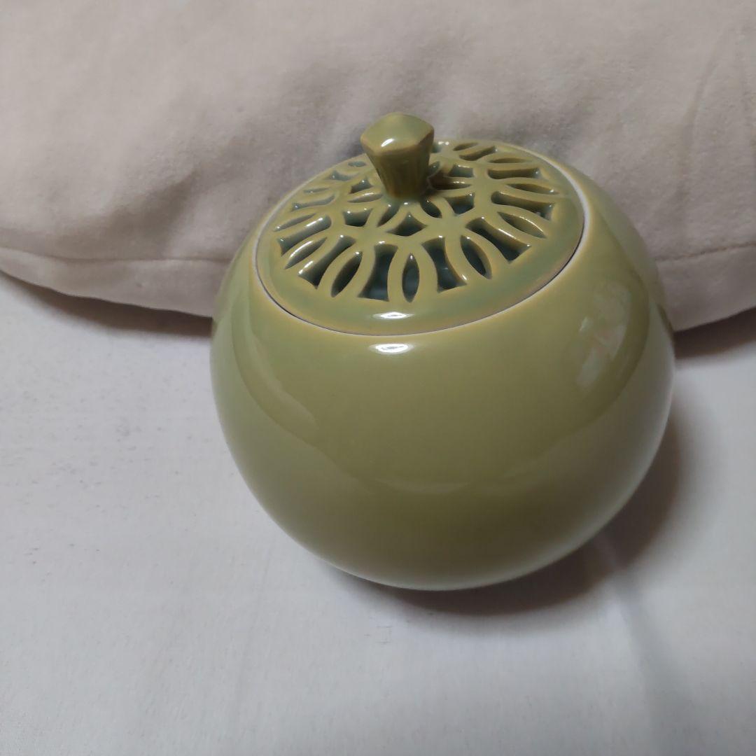 有田焼香合 椿 手描き