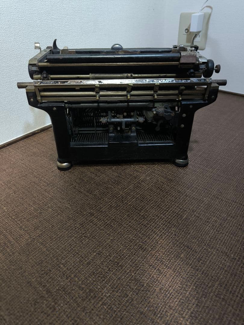 1917年製 UNDERWOOD (アンダーウッド)　NO.5 タイプライター