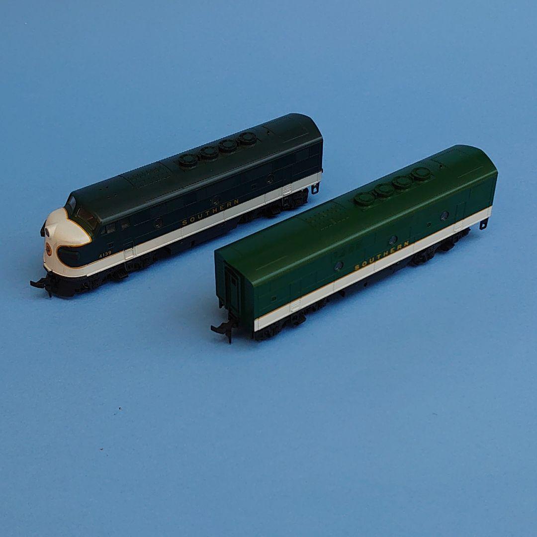 KATO HO アメリカ形DL F3 サザンA＋B(M無)2両セット