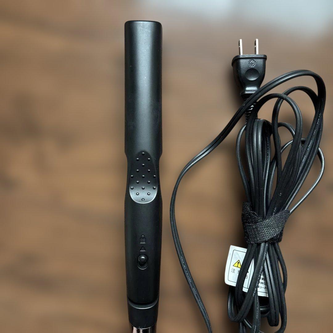 【極美品】KINUYO PRO ストレートヘアアイロン ブラック