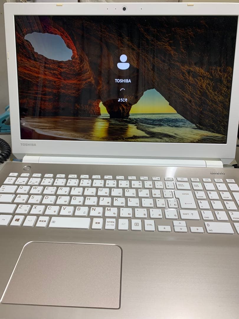 dynabook Corei7 SSD256 8GB 第7世代