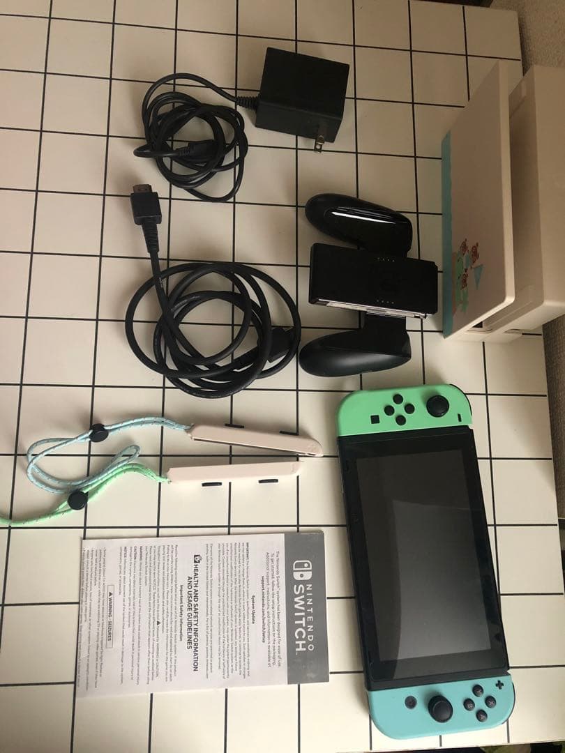 Nintendo Switch ミントグリーン どうぶつの森デザイン　海外版