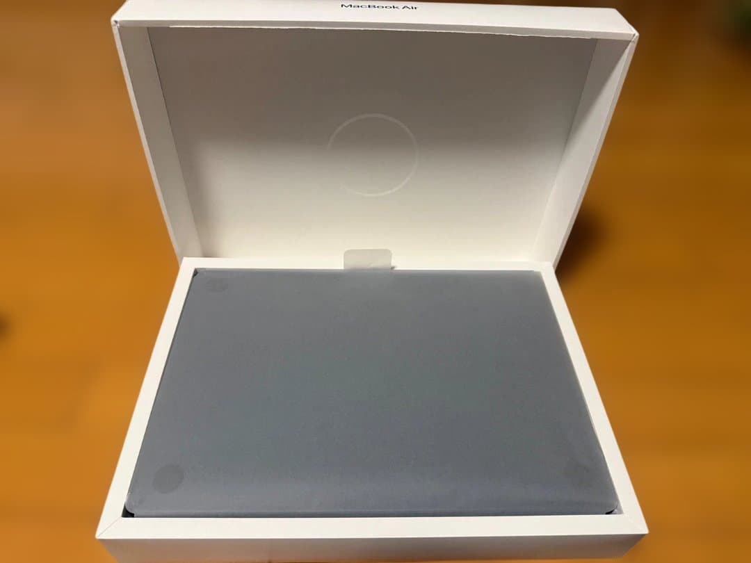 15インチ MacBook Air (M2, 2023) — ミッドナイト