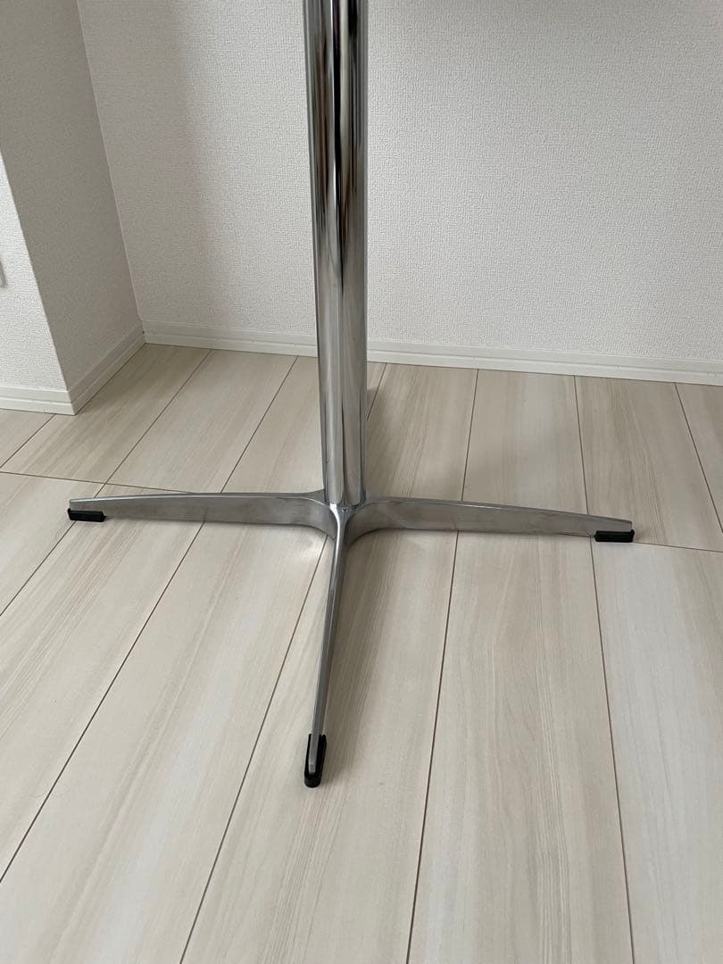 ミッドセンチュリー　丸テーブル