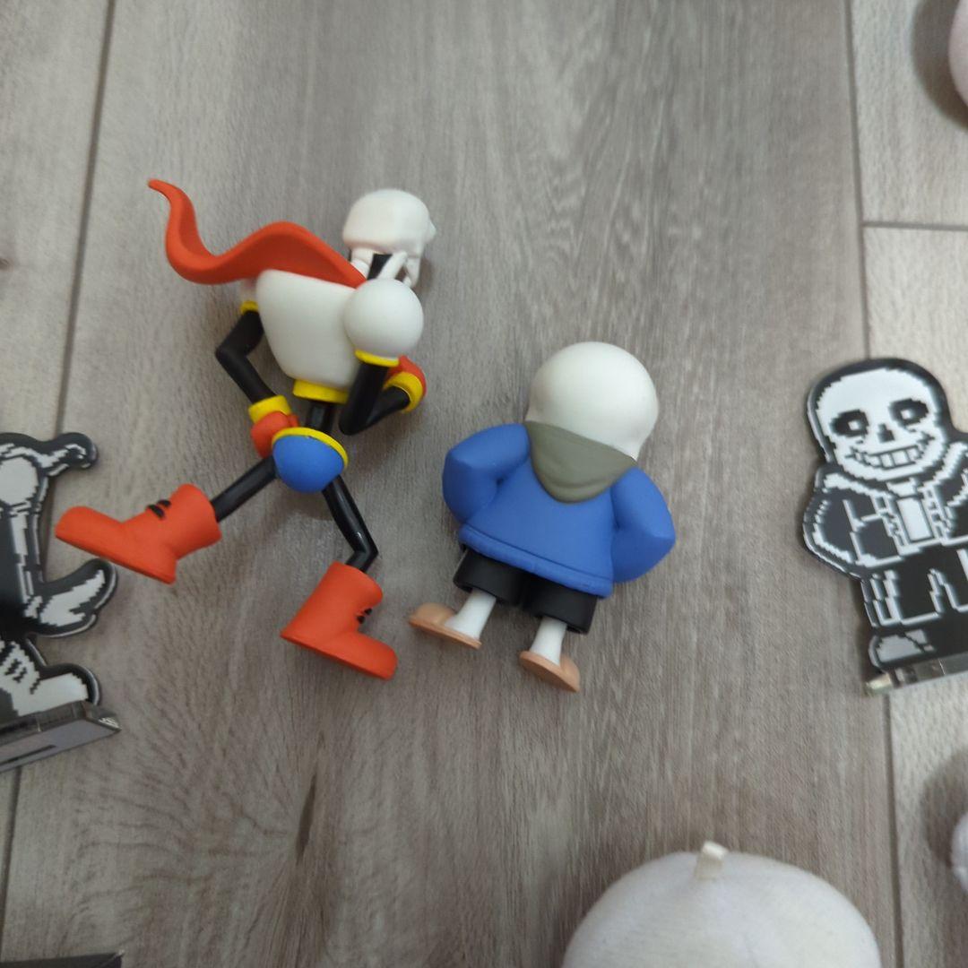 undertale　サンズ　パピルス　フィギュア　ぬいぐるみ　アクスタ　14点