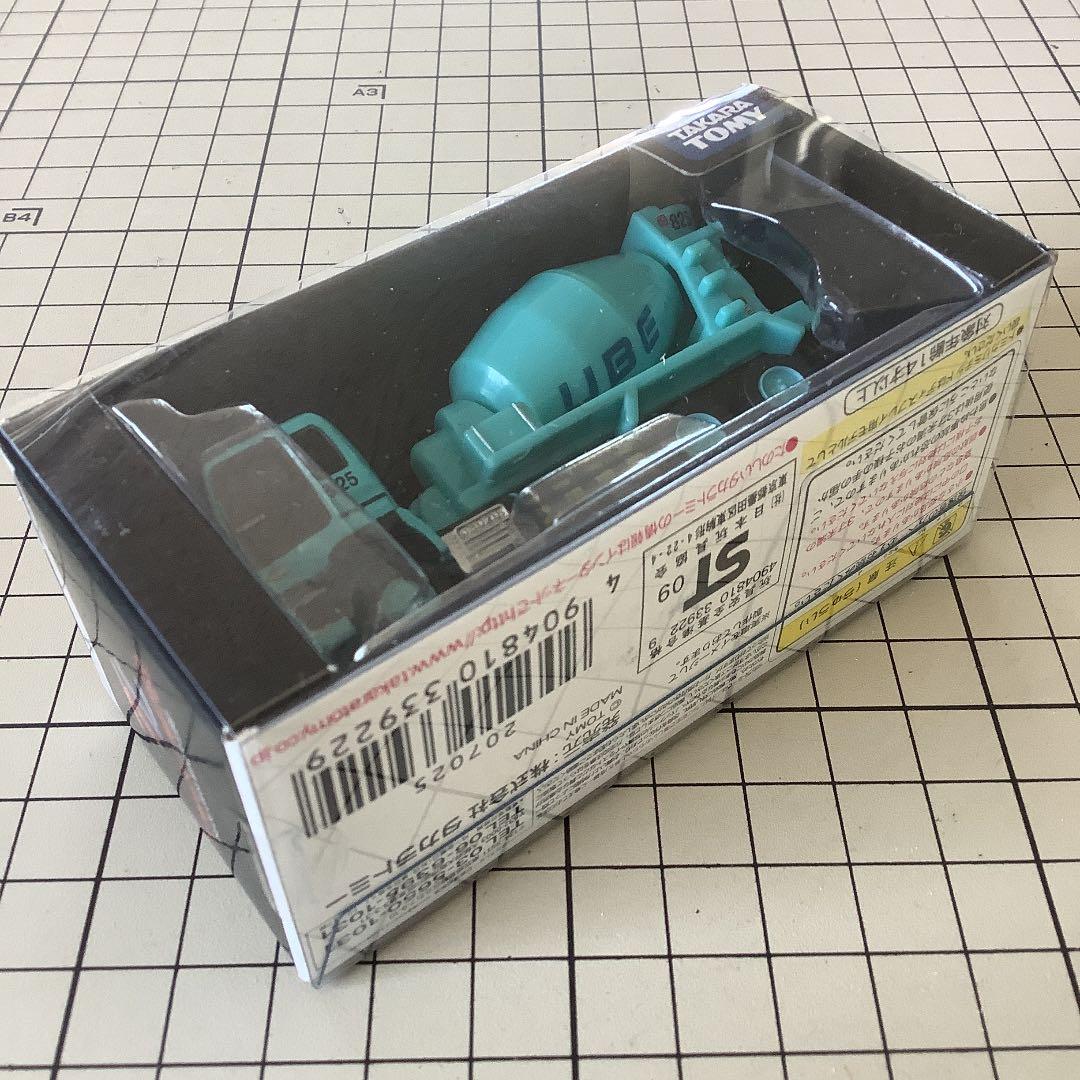 トミカリミテッド 0114 isuzu giga mixer (ube)