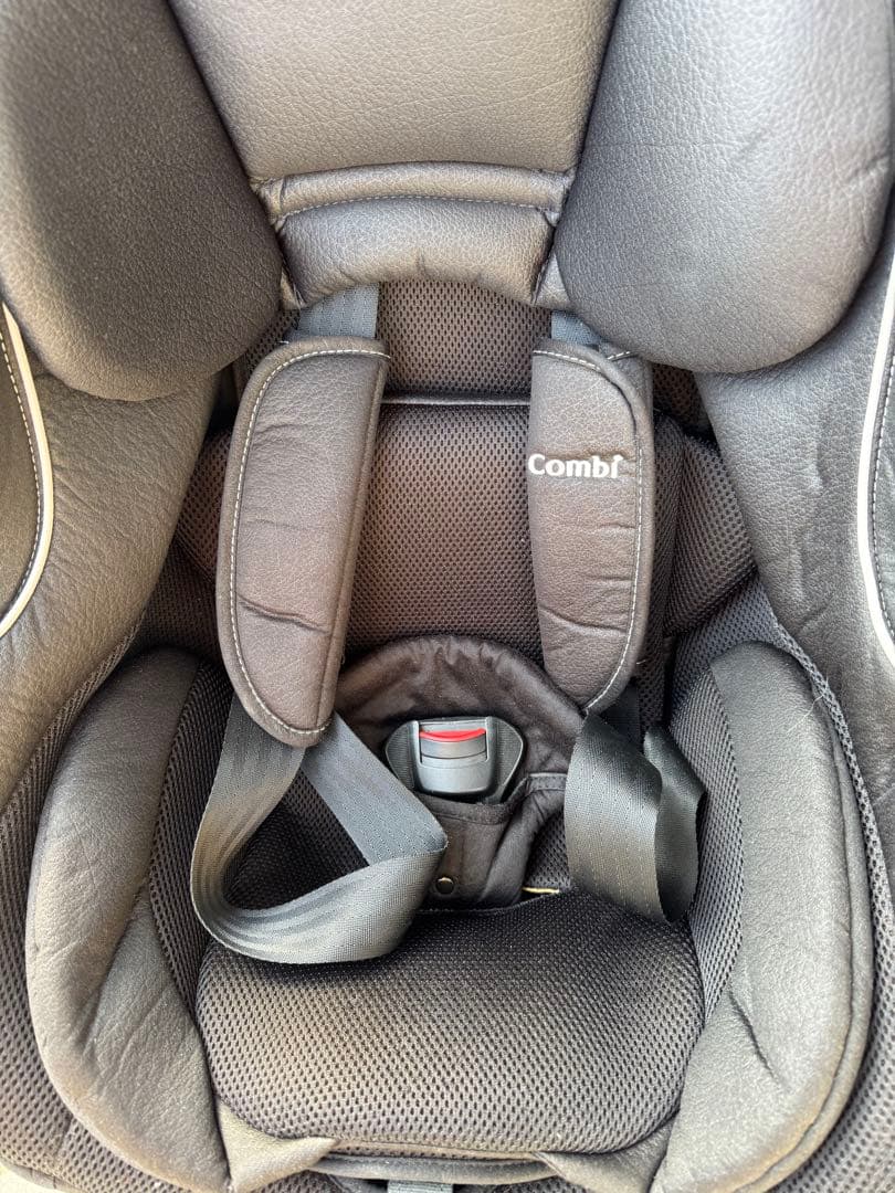 土日限定値下げ‼︎‼︎ Combi クルムーヴ ISOFIX