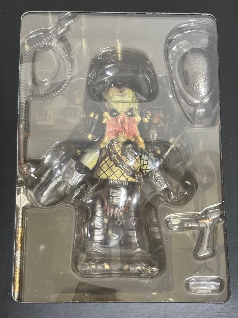 hottoys ハイブリッドメタルフィギュレーション　プレデター　4種類