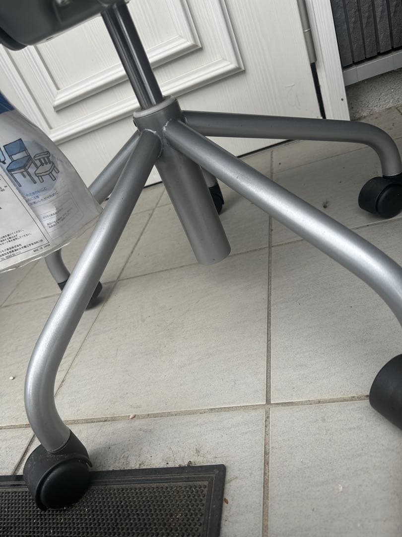 カリモク 合成皮革 デスクチェア　ニュークロコ ブラック d575