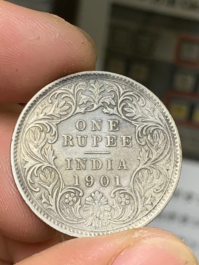 1901 年 エンプレス・ヴィクトリア 1ルピー 銀貨 古銭 銀貨