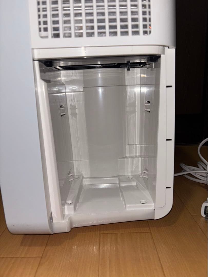 SHARP 除湿機 ホワイト スタンド型