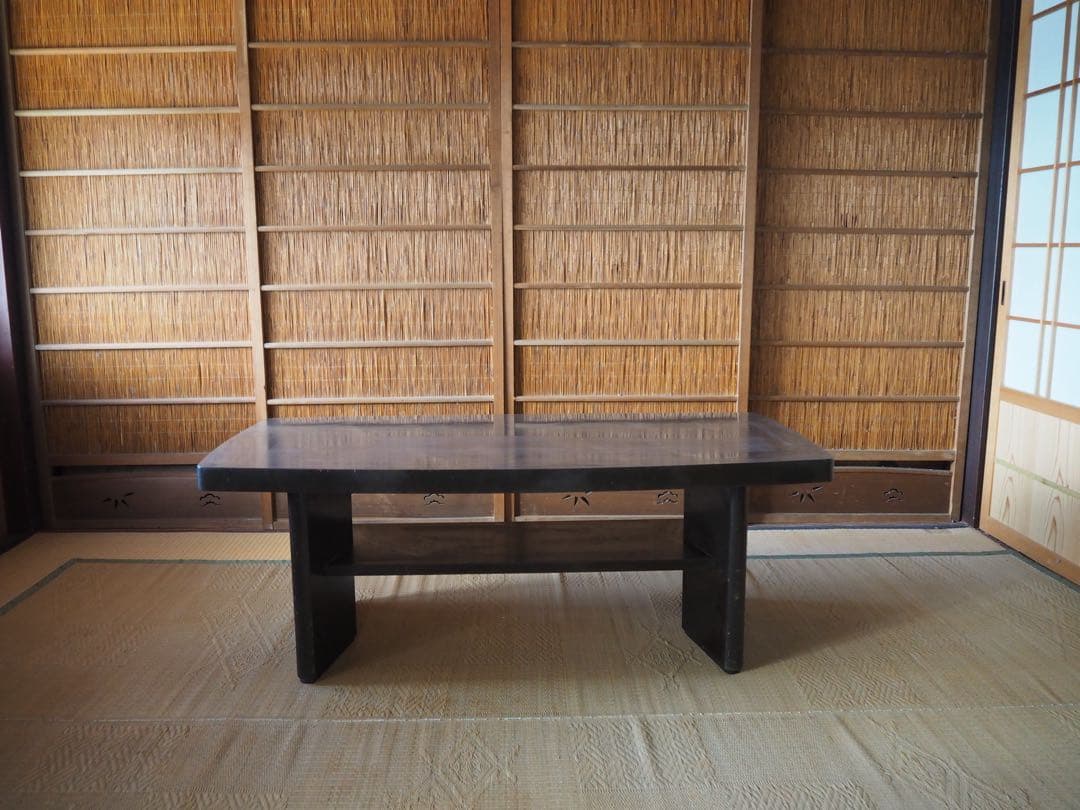 黒色シンプル座卓 下部棚付き