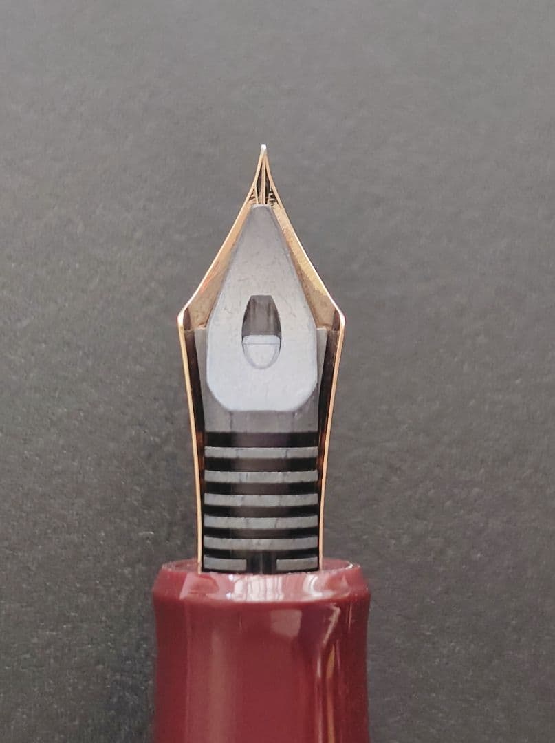 【新品·廃番色】PILOT CUSTOM 742 〈EF〉ディープレッド