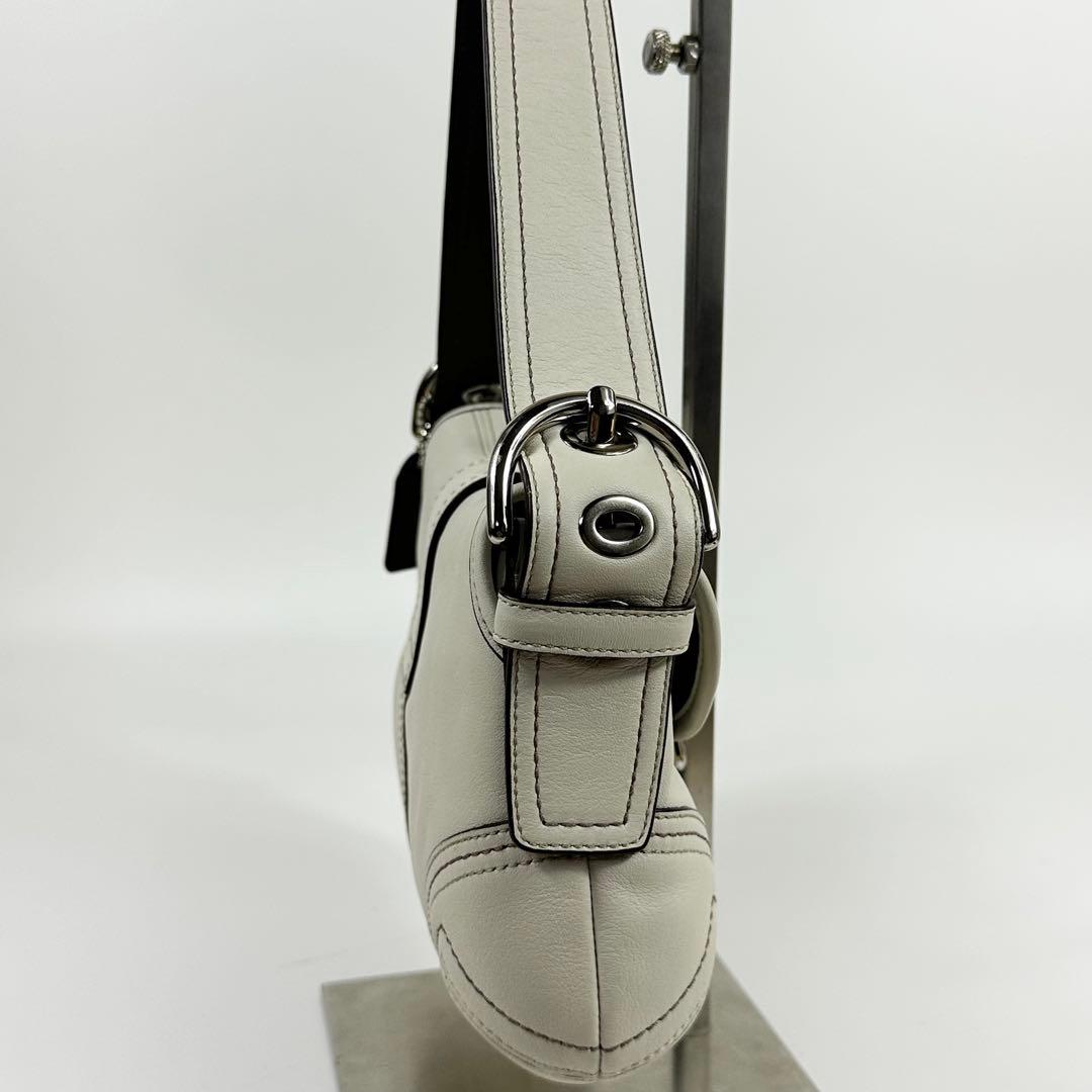 美品 COACH ホーボー ワンショルダーバッグ 白系