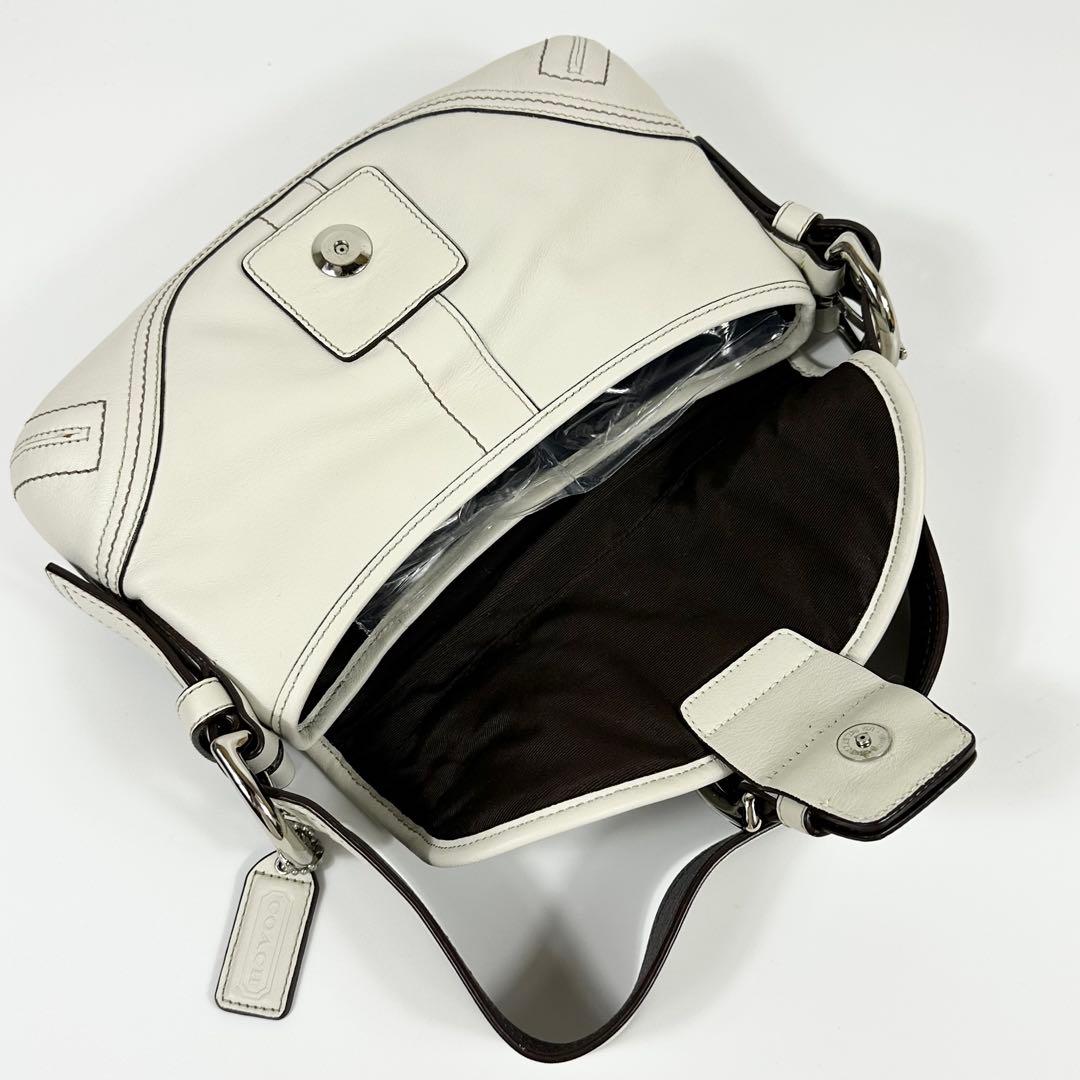 美品 COACH ホーボー ワンショルダーバッグ 白系