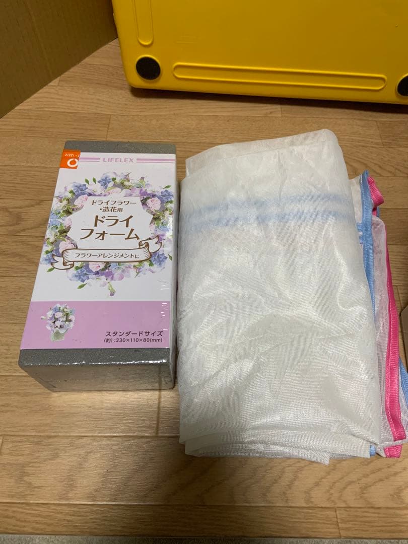 ヘラクレス幼虫飼育ケースいれと庫(文庫本）使用品7個　シューズケース6個　その他