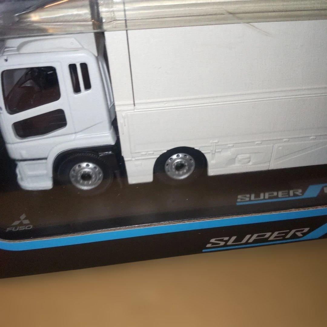 FUSO SUPER GREAT トラック 1/43 一部組み立てパーツ有り