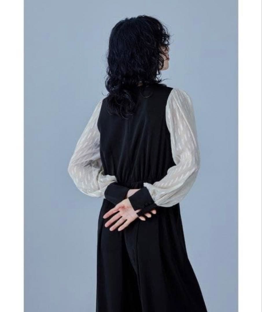 美品 niana カシュクールデザインパンツドレス オールインワン ドレス　黒