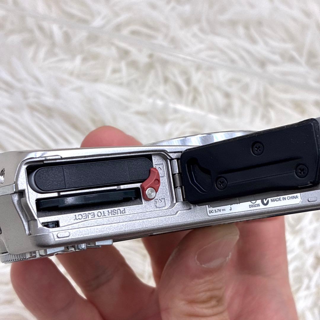 極美品 OLYMPUS μ750 メガピクセル コンパクトデジタルカメラ