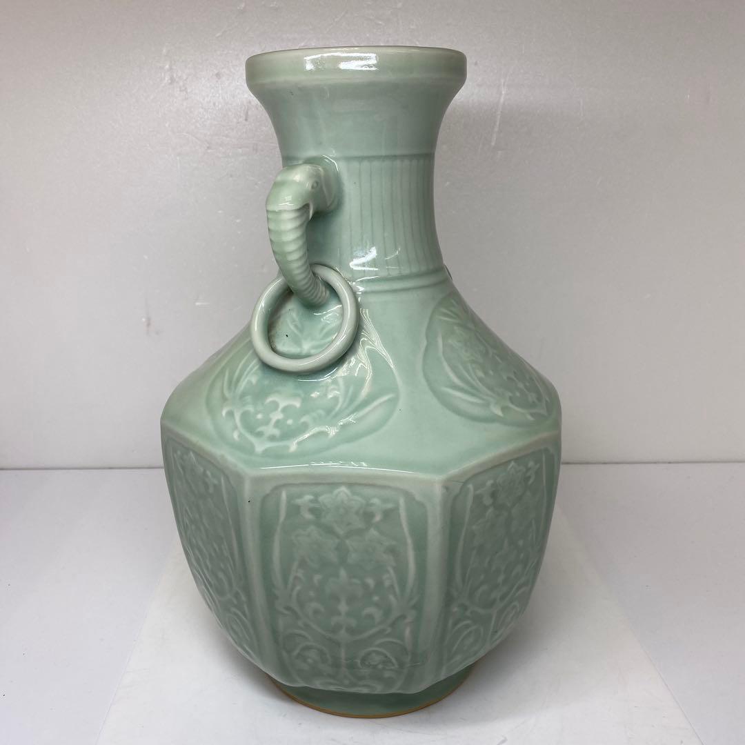 中国　竜泉窯　青磁花瓶　高さ約38㎝　タコヒ　東さ7-0302④