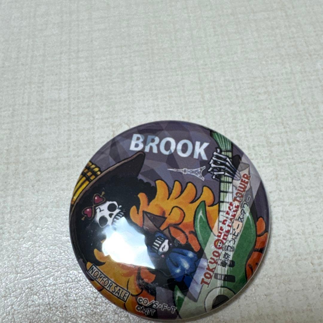 ワンピースタワートンガリ缶バッジ ブルック2種&4周年ステッカー他ブルックセット