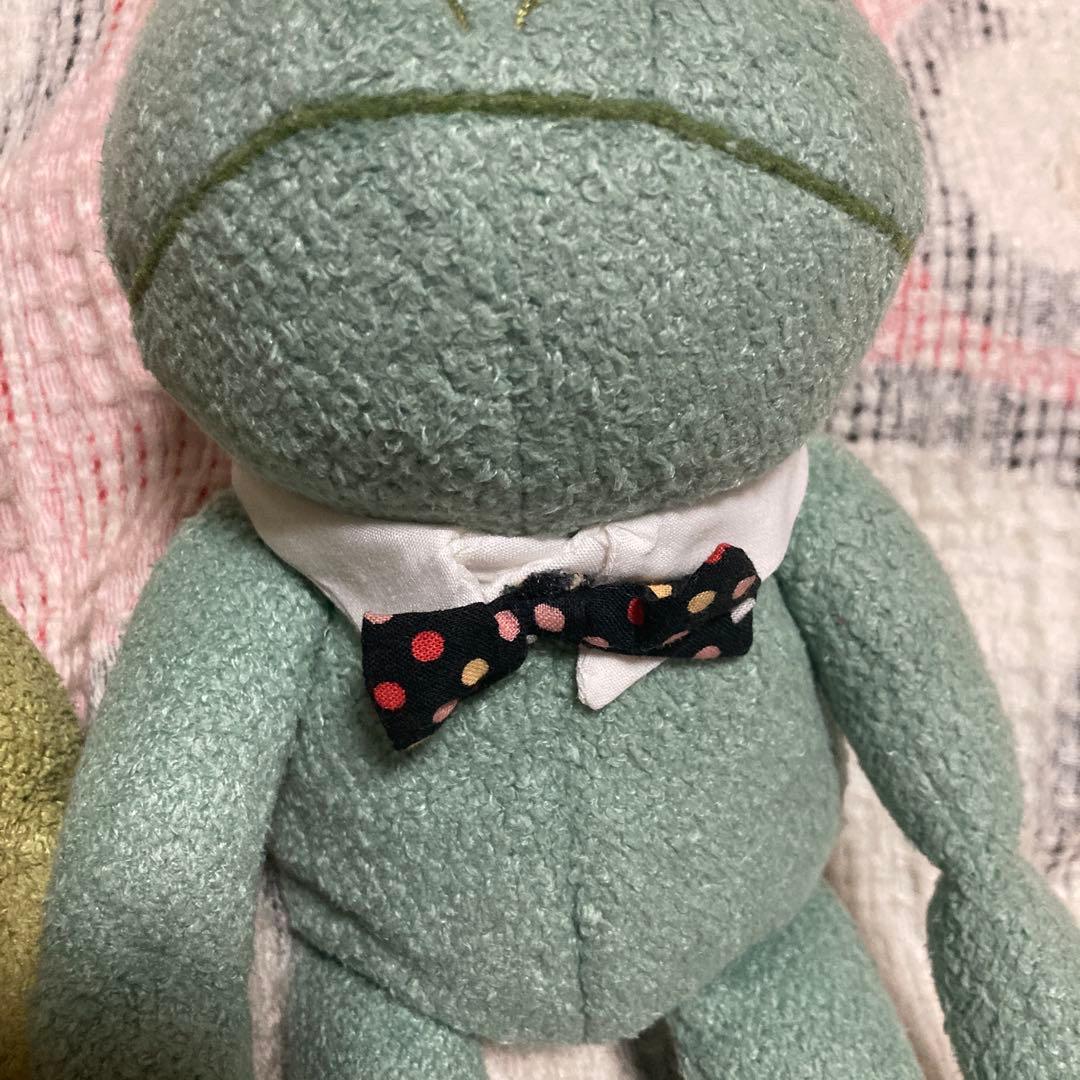 モンスイユ　カエル　ブリトー　ぬいぐるみ　中古品　色違い2こセット