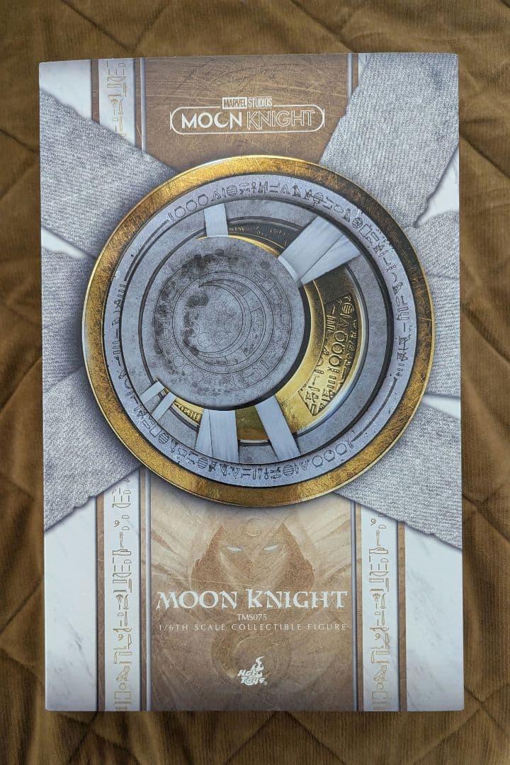 Hot Toys Moon Knight 1/6フィギュア