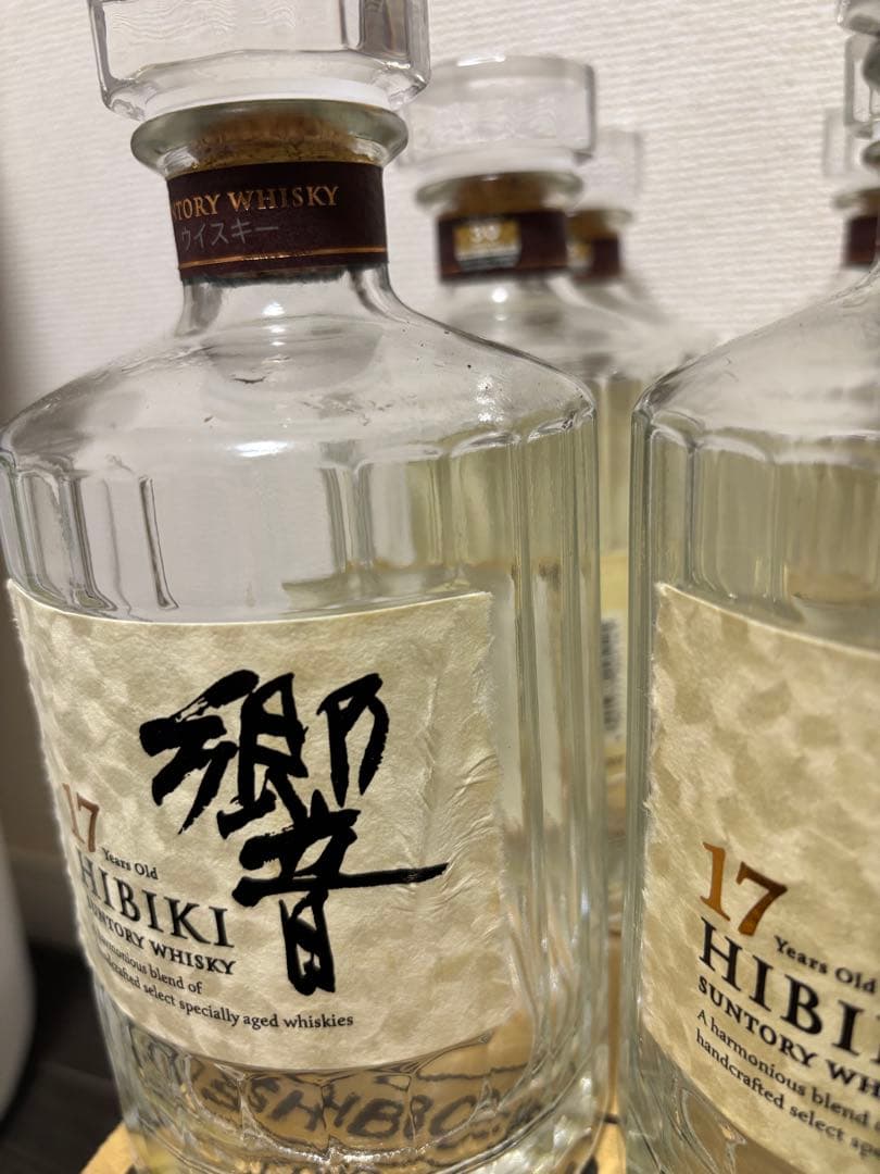空瓶 響 17年 ウイスキー 700ml 12本セット 傷あり