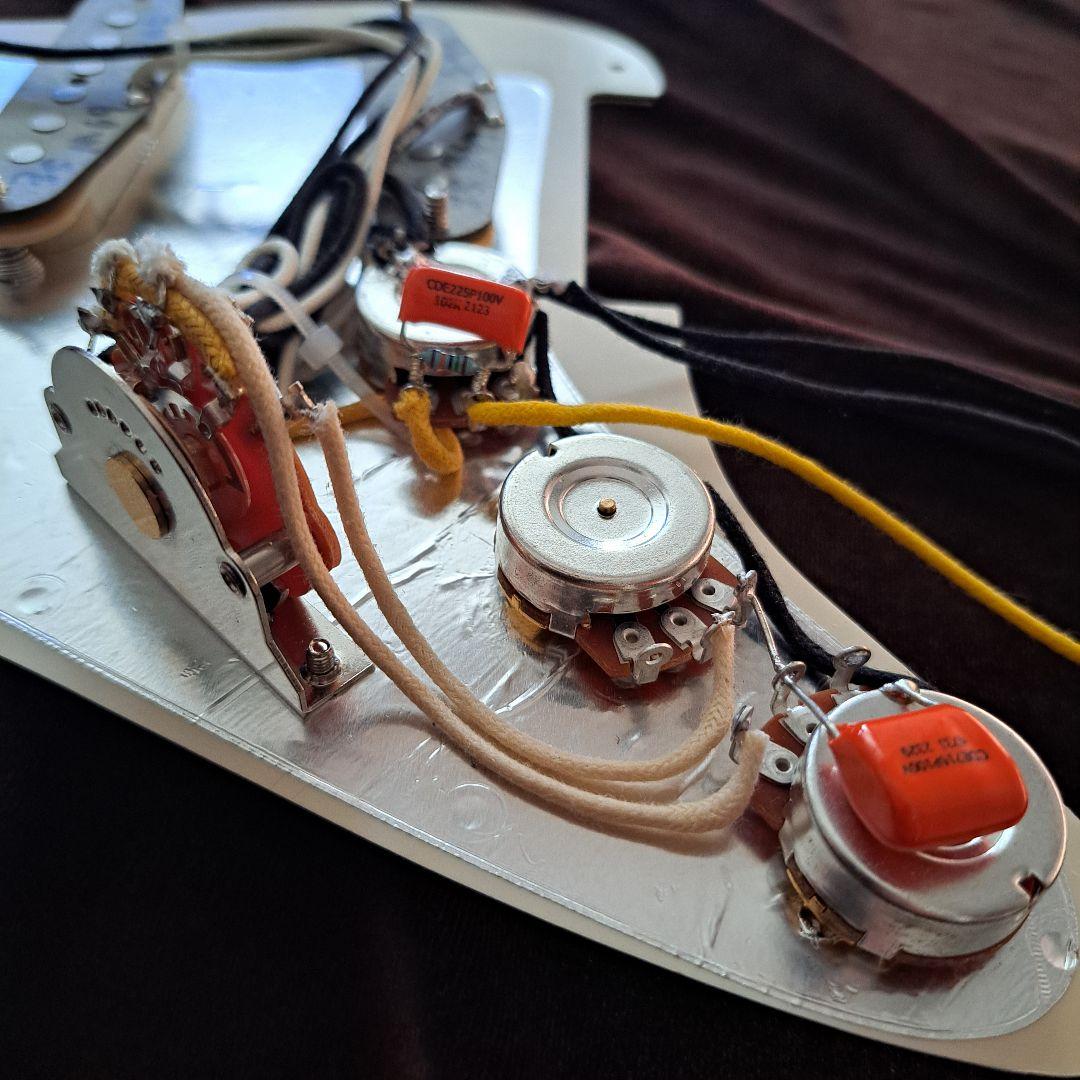 ゆき　工房製作ストラトエレキギター CS69復刻アセンブリ搭載　レリック