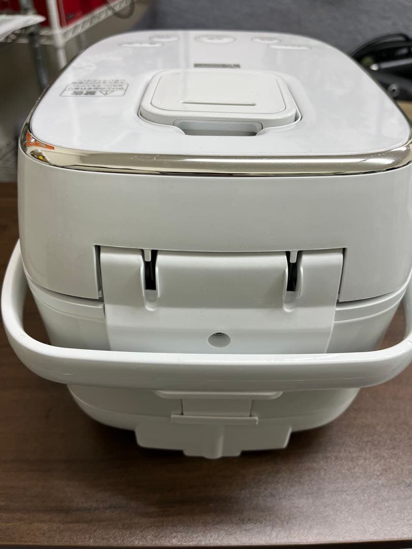 超美品　女性オーナーヤマダセレクト IHジャー炊飯器 3合炊き 2024年製 T